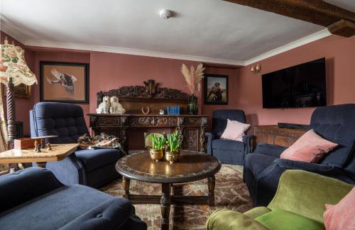 16th Century House, Castle Views, Mountain Views, Hot Tub, Firepit, Stunning Interiors - Foto 14