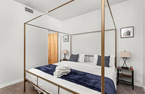 Modern Downtown Apartment 2BR 2BA by CozySuites - Foto 12