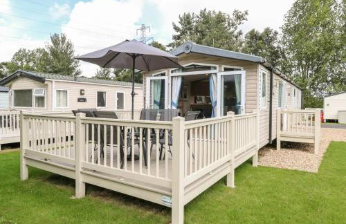 Paws & Paths: A 3-Bedroom Retreat in Fritton - Foto 8