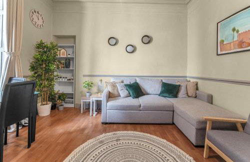 Central, Cozy 2BR-1BA-Haymarket - with Parking - Foto 13