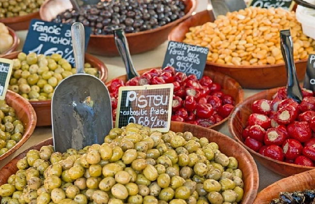 Charming Provencal Holiday Home With Garden - Foto 13