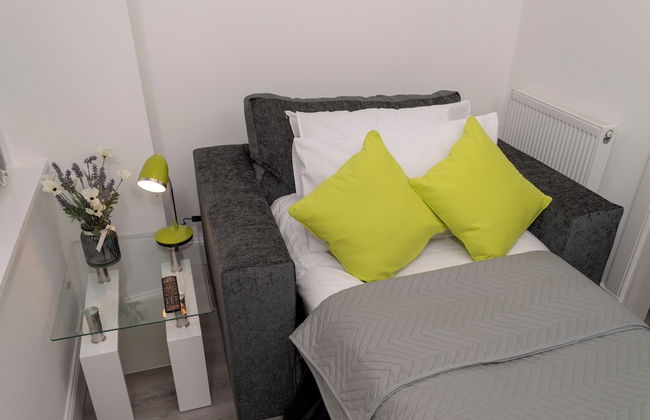 3-bedroom Apartment by Eden Project - Free Parking - Photo 8