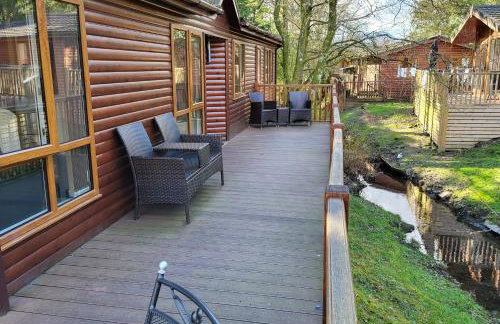 Cheerful 3 bedroom Lodge At White cross Bay Windermere - Photo 4