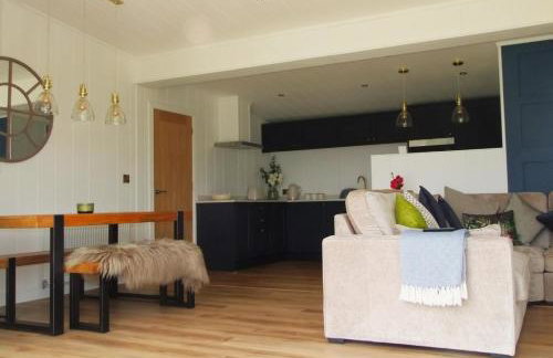 Phoenix Lodge - Luxury 2 ensuite bedrooms, lakeside views - Foto 35