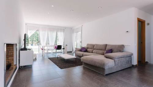 Hauzify I Can Moiset - Photo 2