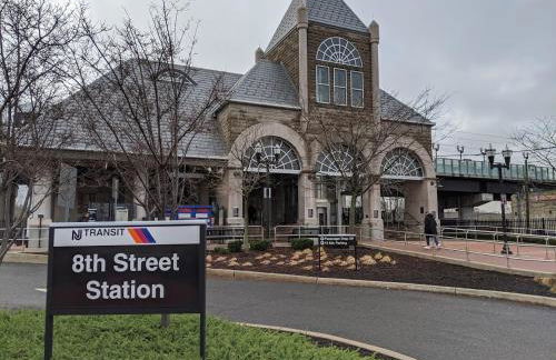 Cozy 3BR, Near NYC, Cruise Port,Statue of Liberty, Free Driveway Parking - Foto 39