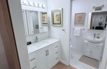 Private 3BR Home - Hot Tub, Yard, Arcade & Parking - Foto 34