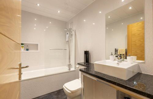 New 2 bed apartment with stunning views of Arthur Seat Mountain - Foto 15