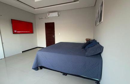 Espaçosa casa com Piscina para até 15 hóspedes - Foto 15