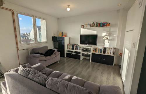 Hyper Centre La Roche sur Yon - Appartement spacieux et lumineux - Photo 2