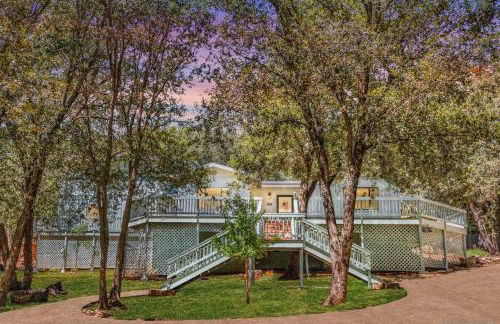 The Bungalow Partial Home Rental - Photo 10