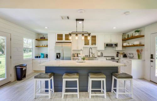 Bright Wallis Cottage with Pergola and Grill! - Foto 8