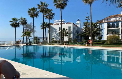 Frontline Beach Apartment, La Perla de la Bahia, Bahia de Casares - Estepona - Photo 4