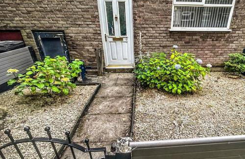 3 Double Bedrooms, Lancashire Townhouse, Free Parking - Foto 18