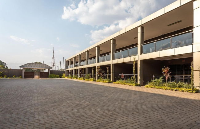 Fallsway Suites - Photo 21