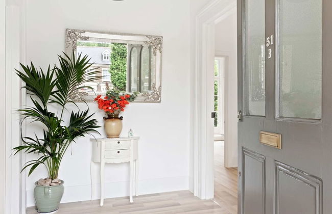 Refined, Light 1 Bed Apt w Balcony in Brixton - Foto 12