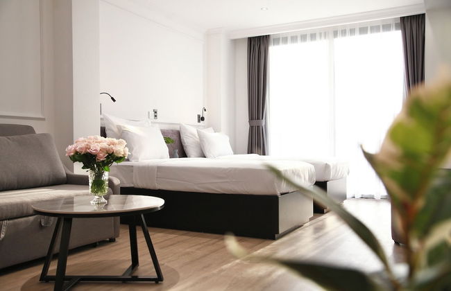 CityHouse - El Pino Realm - Photo 24