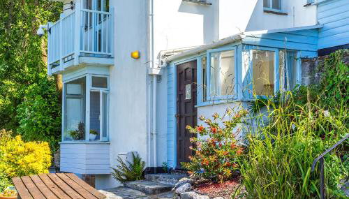 Looe Self Catering - Photo 2