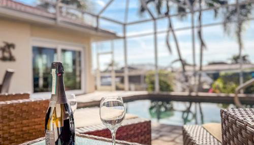 Villa Hibiscus-Waterfront-Free Heated Pool-Dock-Bikes-Other Amenities - Foto 4