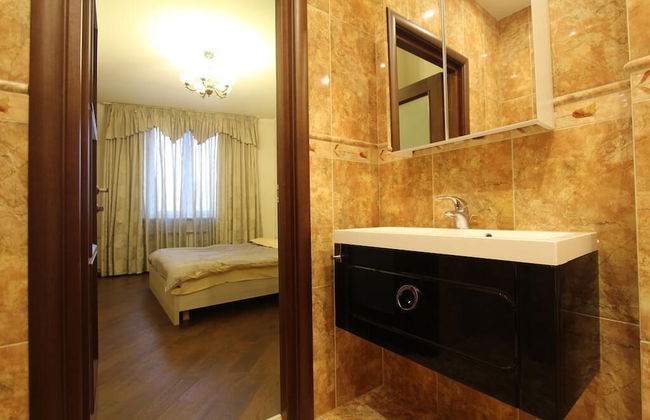 Moscow Premium Apartment - Photo 13