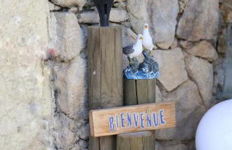 Le Mas Synaé- Joli studio classé 3étoiles avec terrasse et piscine - Foto 19