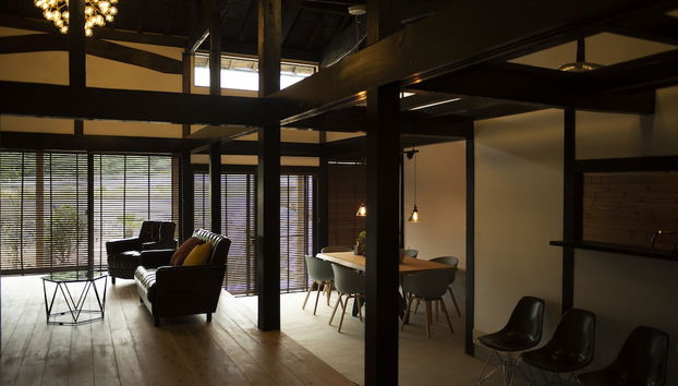 Okune - Foto 2, Vestíbulo