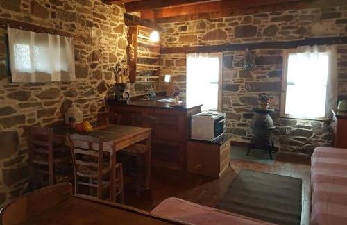 Chios Houses, beautiful restored traditional stone houses with an astonishing seaview - Foto 26