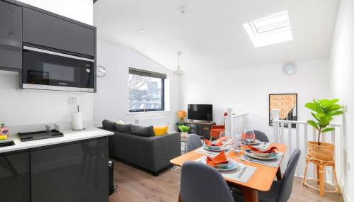 Spacious Multi-Level 3 Bedroom 2 Bathroom Family Apartment Near Hoxton Sleeps 6 - Foto 3