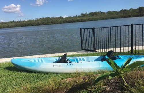 Guest suite - Waterfront -Pool & Hot tub- Walk to Beach - Foto 26