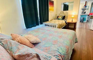 Family Cottage 1 mile to Carolina Beach - Foto 3