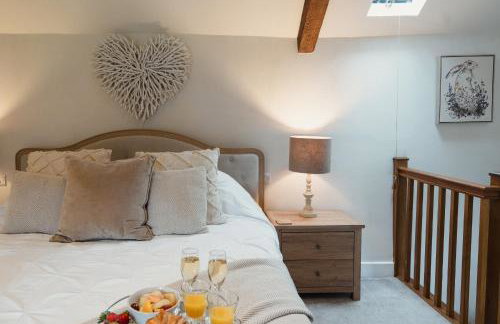 Rose End Cottage, a Luxury Getaway - Photo 2