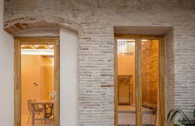 Design house with swimming pool near the sea - Photo 4