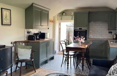 The Old Piggery - tranquil garden guest cottage - Foto 20