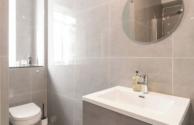 Beautifully Presented Centrally Located Studio apt - Foto 17