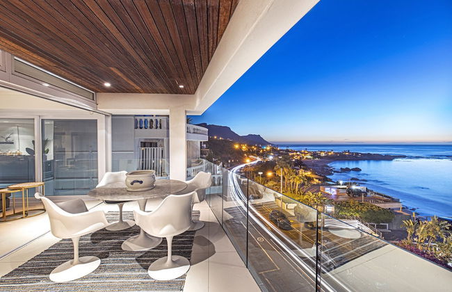 Clifton YOLO Spaces – Clifton Beachfront Penthouse - Photo 40