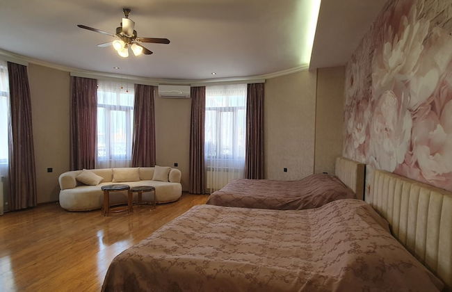 The Pearl of Nizami Street - Foto 2