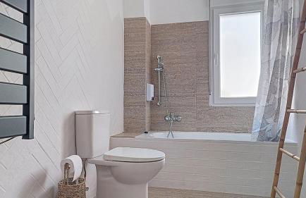 Charmante maison familiale 90 m avec patio 8 couchages - Foto 3