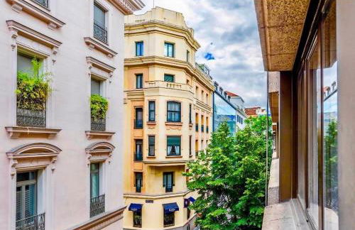 1 step to retiro park and gran via-prado museum - Photo 3