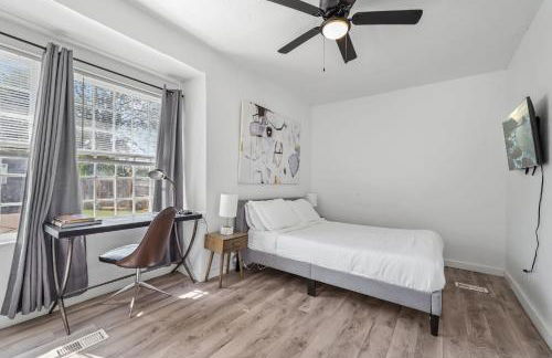 5BR Home 3 min to Paseo Arts #04 - Photo 18