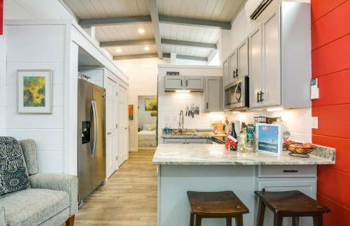 Flat Rock Tiny Home Fall Getaway with Grill! - Foto 7