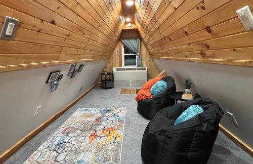 Bluebird Cabin - Cozy A-Frame Retreat - Photo 7