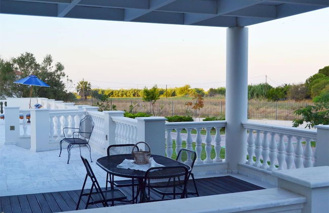 Mikamas Villa - Photo 13