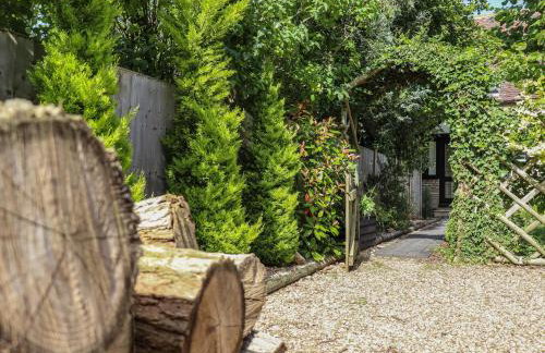 Woodbine Cottage - Photo 44