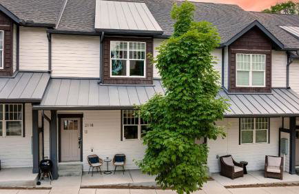 Waverly by Avantstay Nashville-inspired Townhome w/ Luxury Kitchen, Pool Table - Foto 5