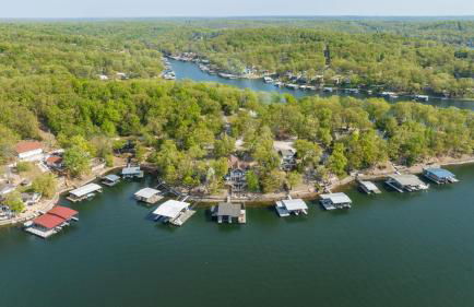 Lakefront Home w/ Private Dock, Slip, Kayaks & Paddleboards at the 7mm - Foto 74