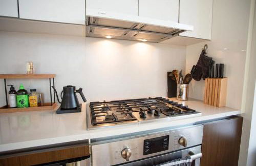 Modern Designer Stunning Hudson Views Corner Unit - Photo 17