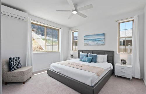 # Marbella Lane-Elegant 3BR Getaway with Superb Views - Foto 6