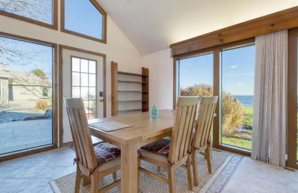 Bay Estate Luxe Waterfront Home w/ Private Pier, Main+guest House, Bay Views - Foto 66