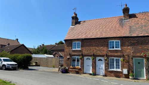 Pretty View Cottage, SEATON - Photo 1