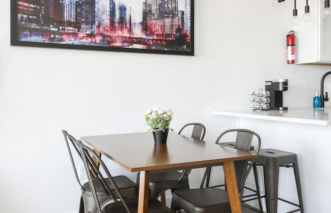 Luxury Studio 30 Mins to Manhattan Evonify - Photo 10